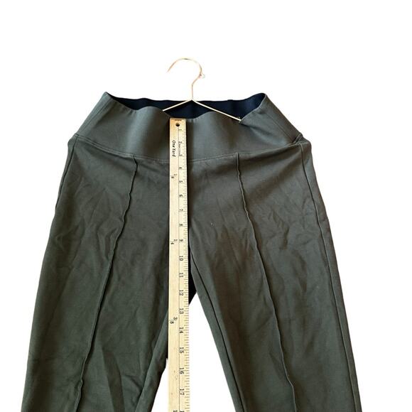 Nine West Olive Green Leggings - Size Medium - Like New - Picture 9 of 10